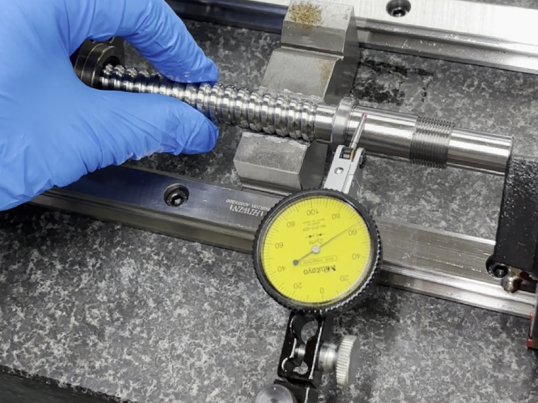 STONKER电动缸丝杆圆跳动检测